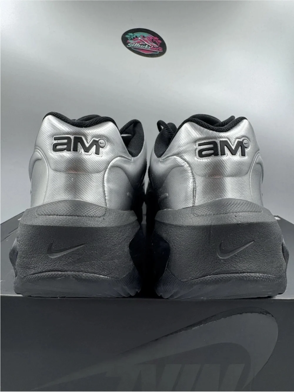 Nike Air Max Muse Black Metallic Silver BRAND NEW Size 11 Women